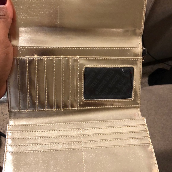 Wallet for Sale - Picture 2 of 4